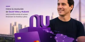 David Vélez ao lado do logo Nubank com cartão na mão